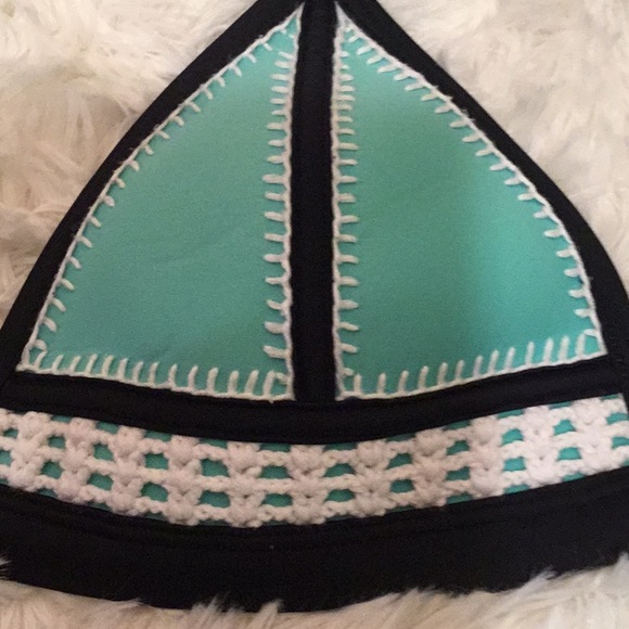 TRIANGL Bikini top - Picture 6 of 8